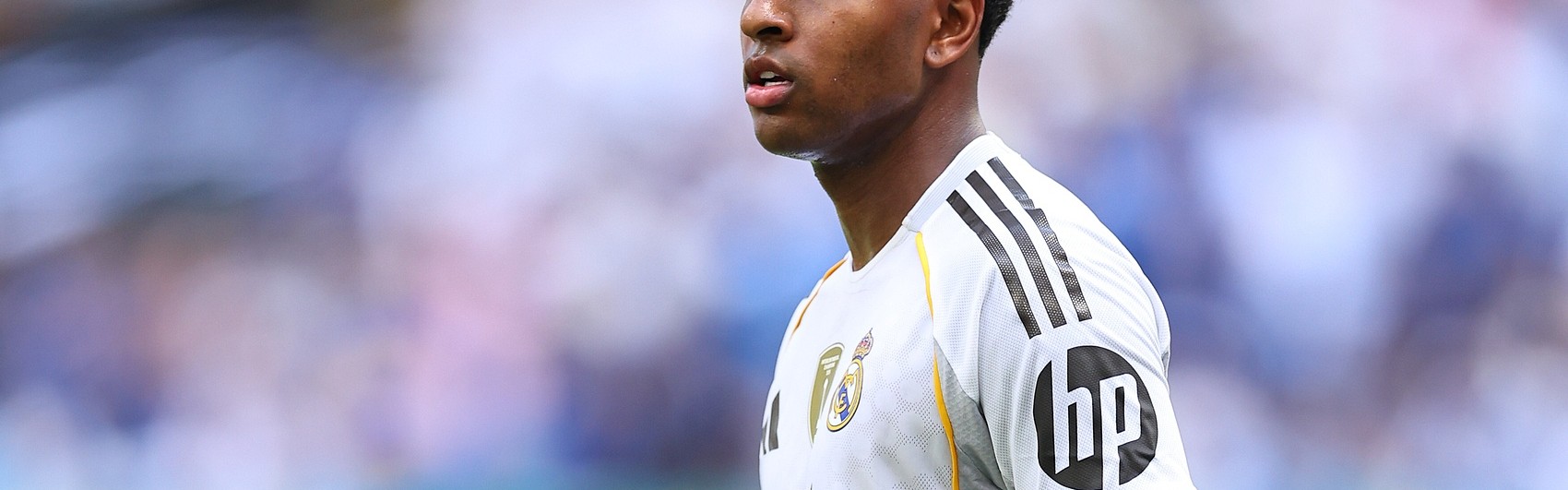 开云官方直播-赛后确诊ACL断裂！罗德里戈赛中第66分钟扭伤膝盖，但仍踢完全场