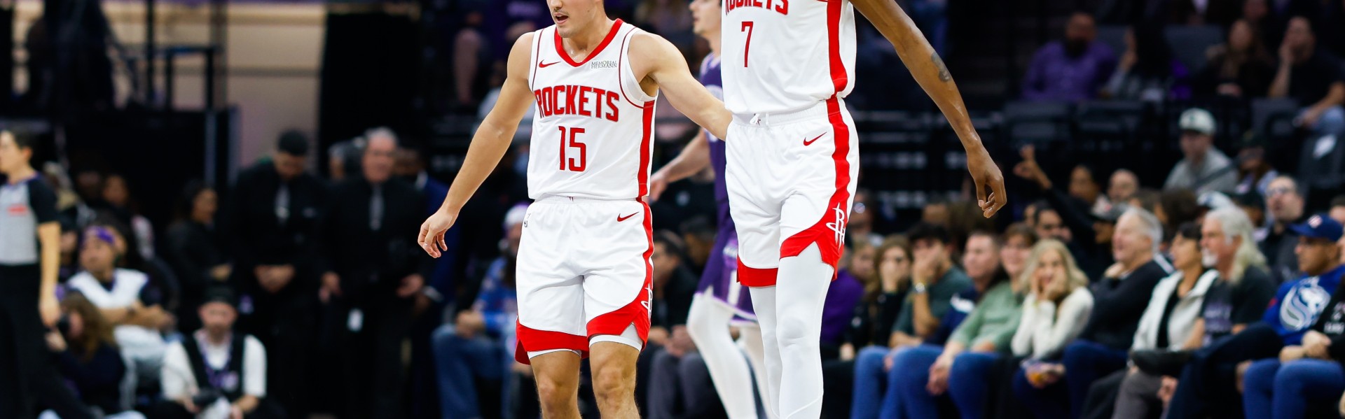 KD日常夸奖谢泼德：他能突能投&amp;防守积极 为其他人打开了空间